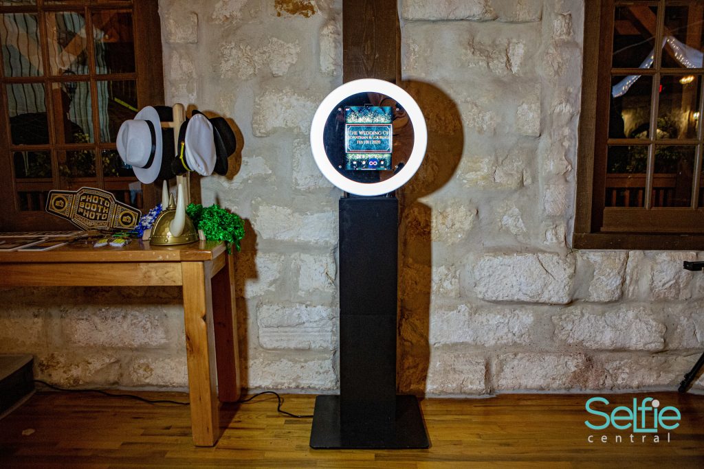 Wedding Photobooth Auckland — Selfie Central photobooth hire