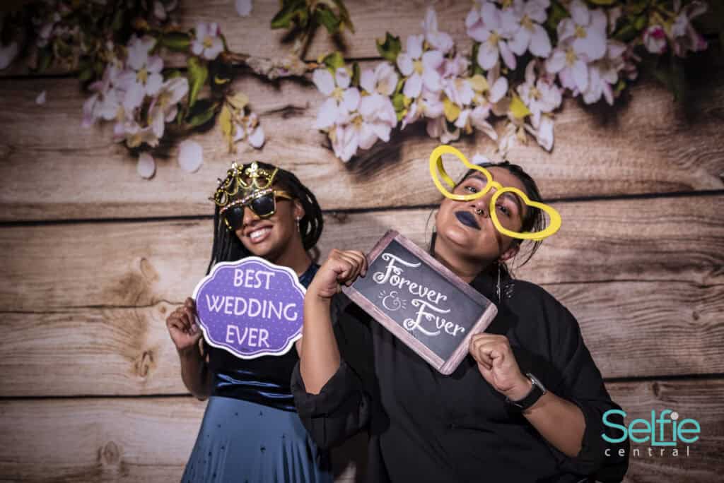 What Is A Selfie Mirror Booth — Selfie Central photobooth hire